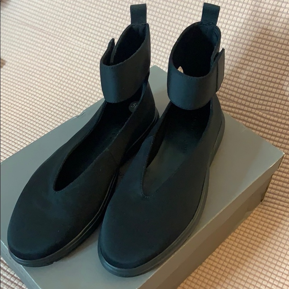 Unique Charles Keith Flats with ankle strap